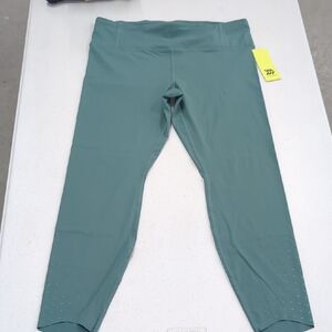Green High-Waisted Leggings